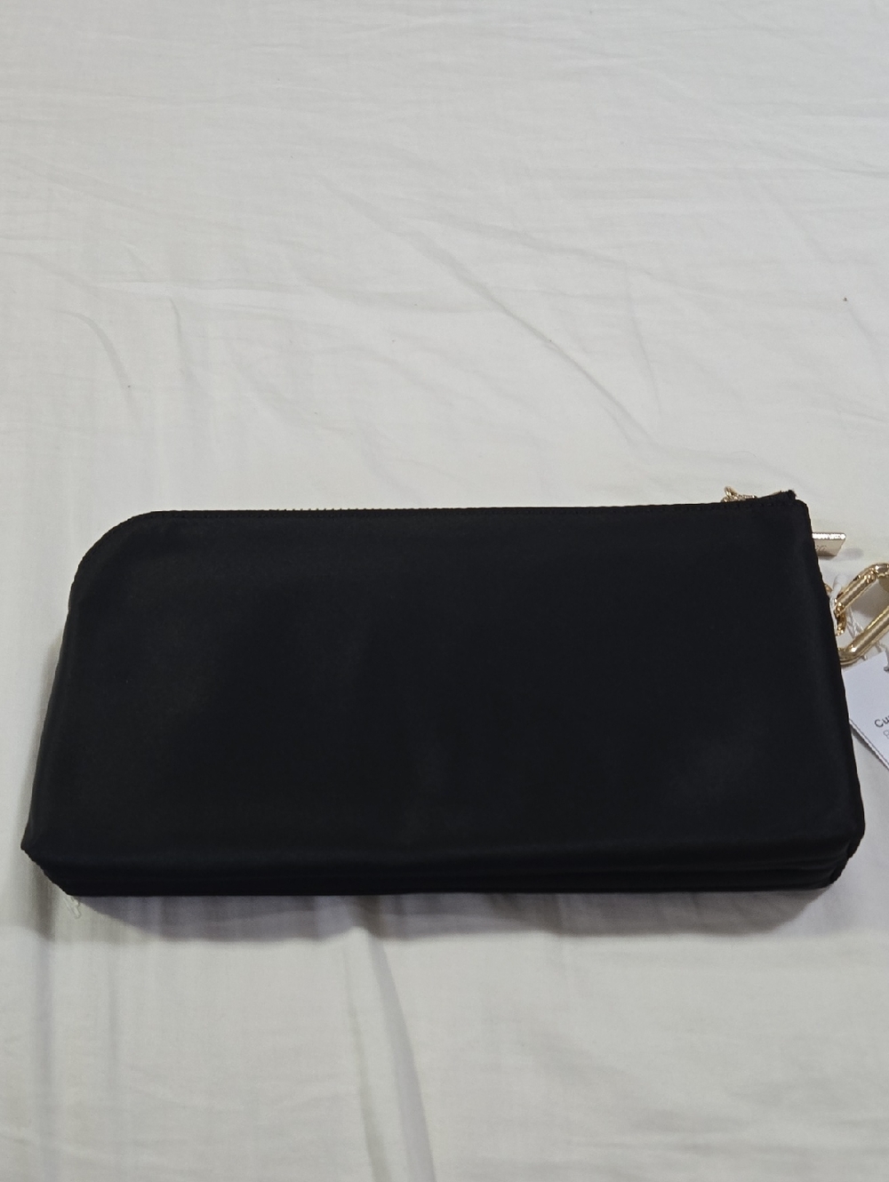lululemon black clutch with gold logo disc - Picture 3 of 11
